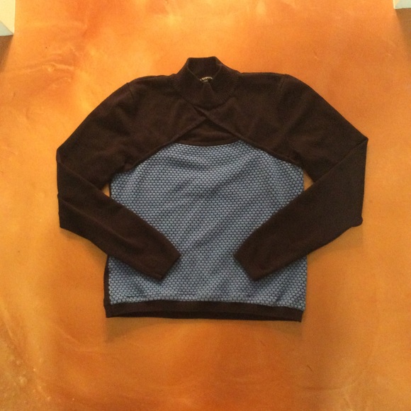 💜3/$15 5/$25💜 Sexy cut out sweater - Picture 3 of 3